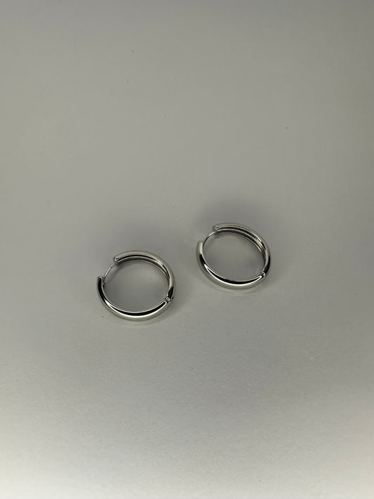 💫 Aros Huggie Gruesos Clásicos - Acabado Dorado o Plateado