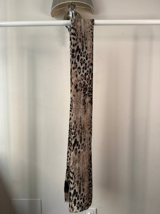 🐆 Pañuelo/Chal con Estampado de Leopardo 🐆