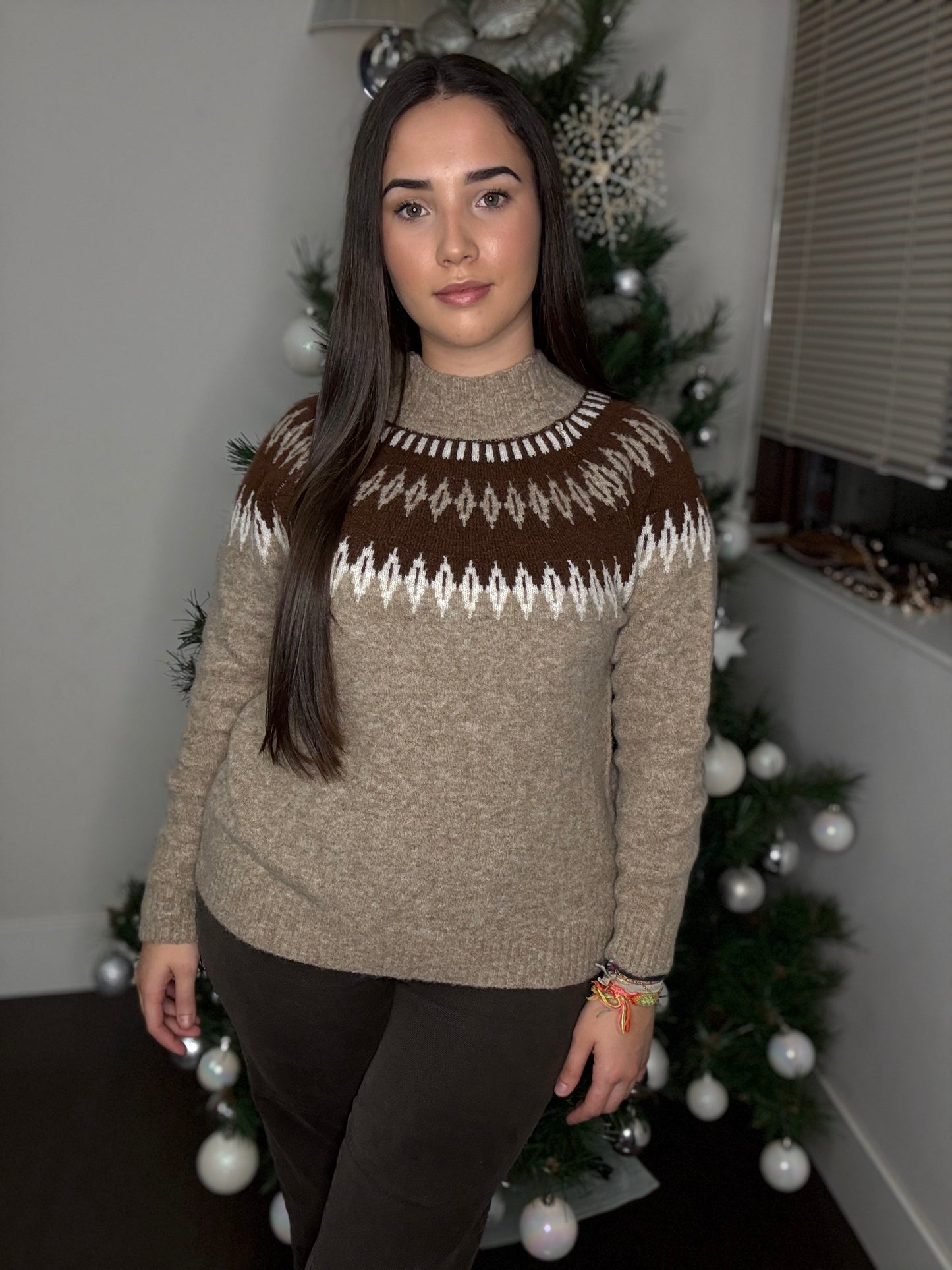 ❄️ Jersey de Diseño Nórdico 'Fair Isle' - Elegancia Acogedora 🎄