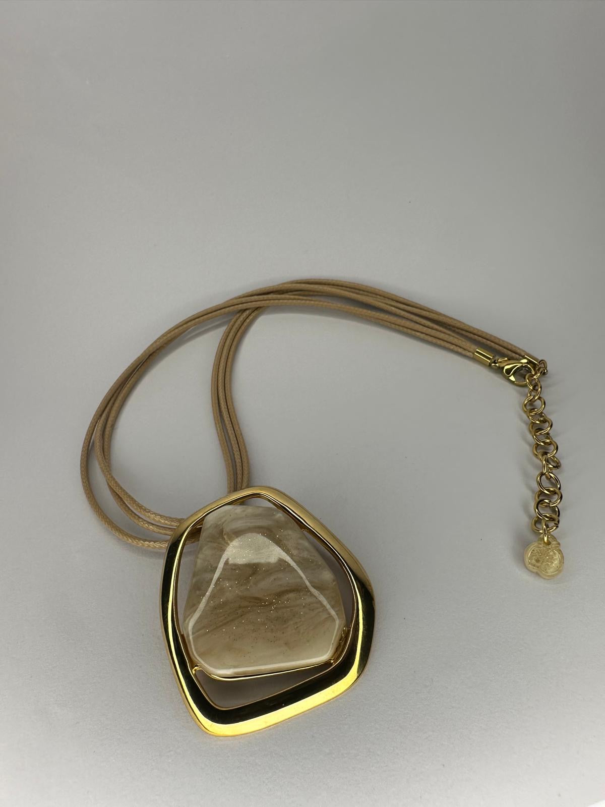 💎 Collar Statement "Geometría Abstracta" con Dije Resina/Piedra 🎨