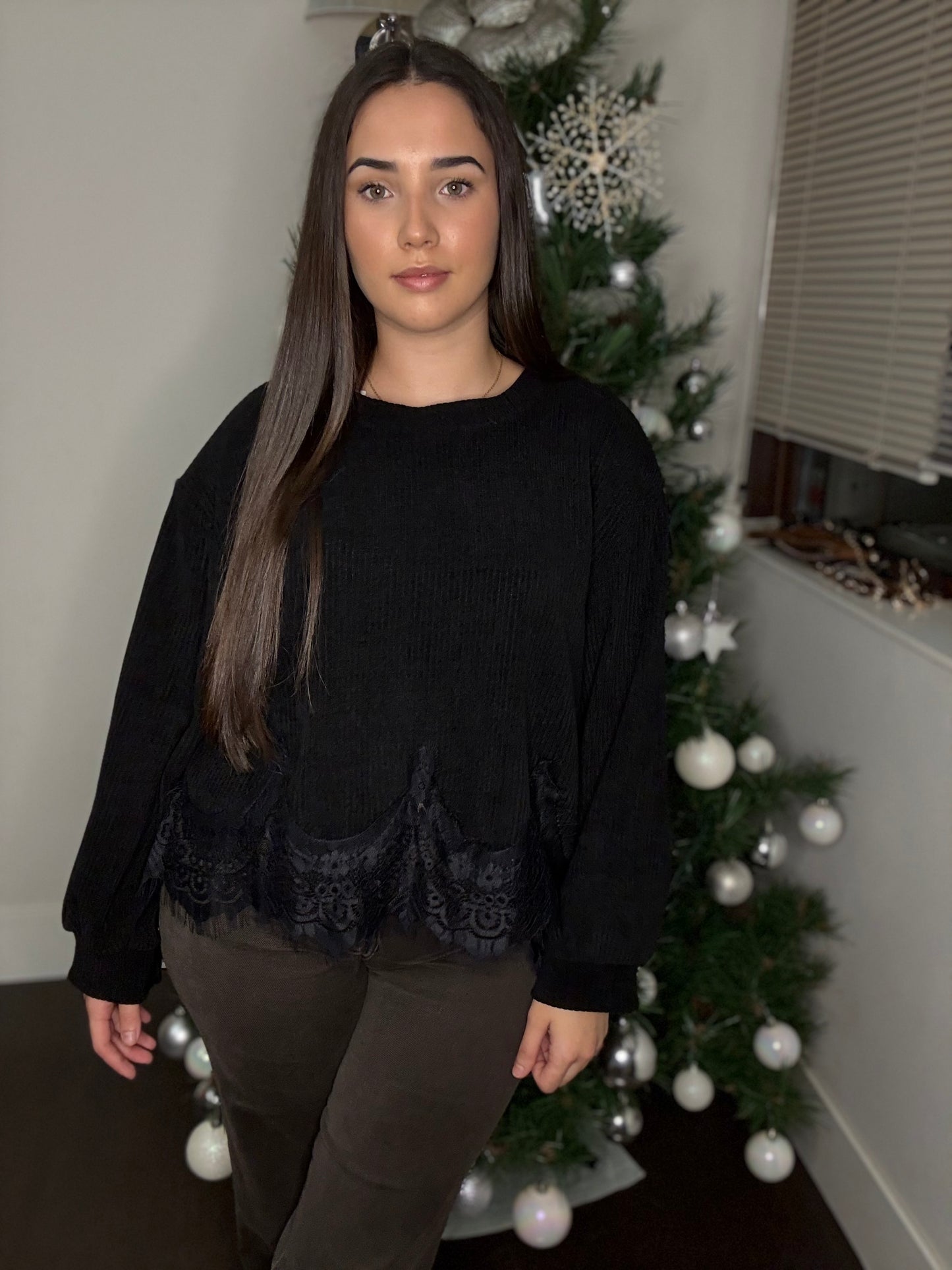 🧶Jersey Punto Oversize con Encaje