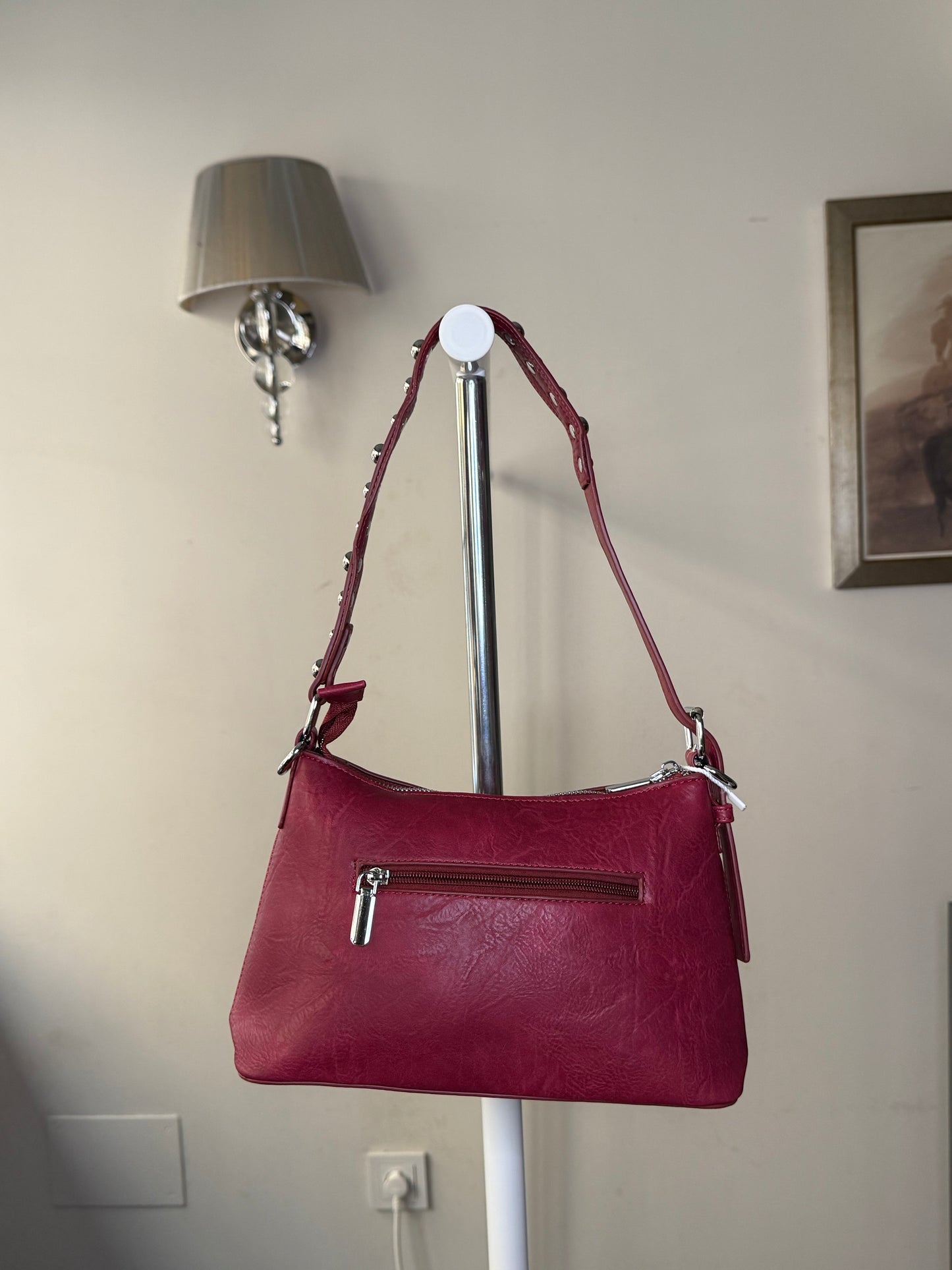 🎸 Bolso de Hombro Y2K con Tachuelas y Correa Decorativa