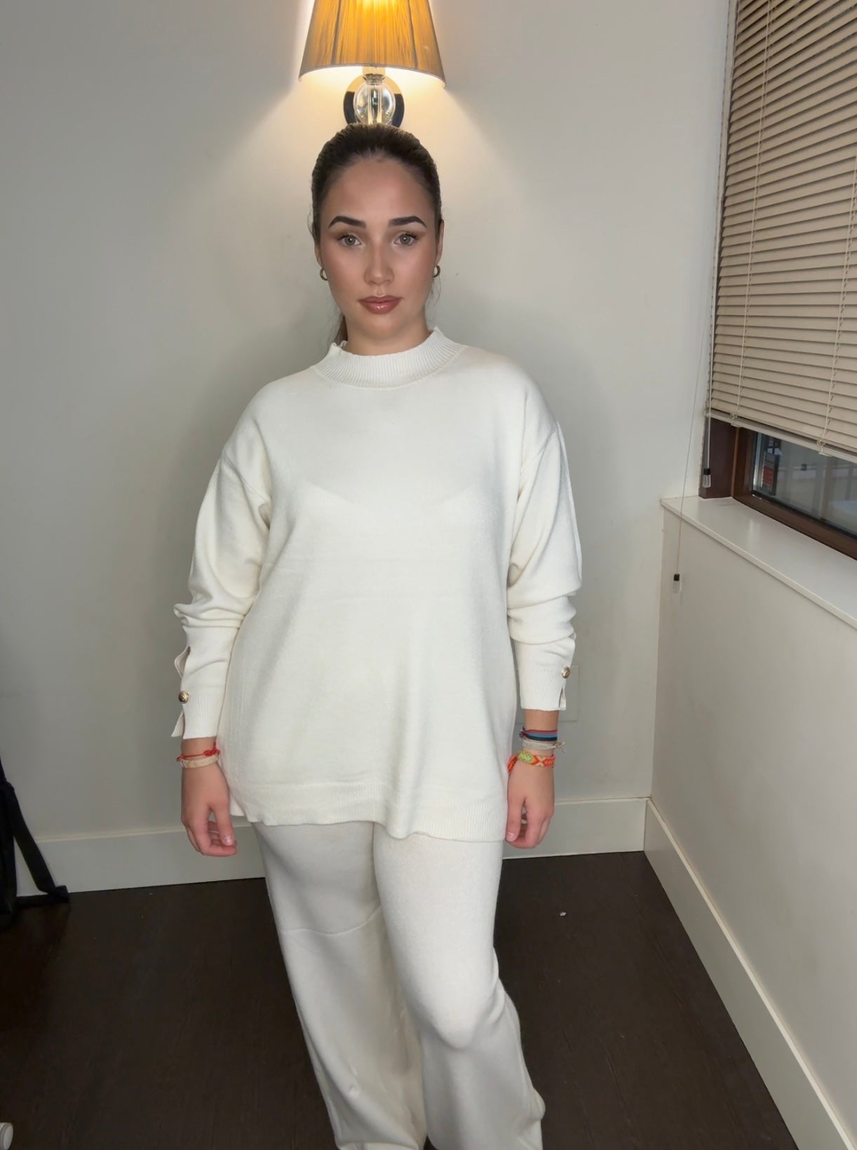 🧶 Conjunto de Punto 'Bouton' Jersey Mock-Neck y Pantalón Wide Leg