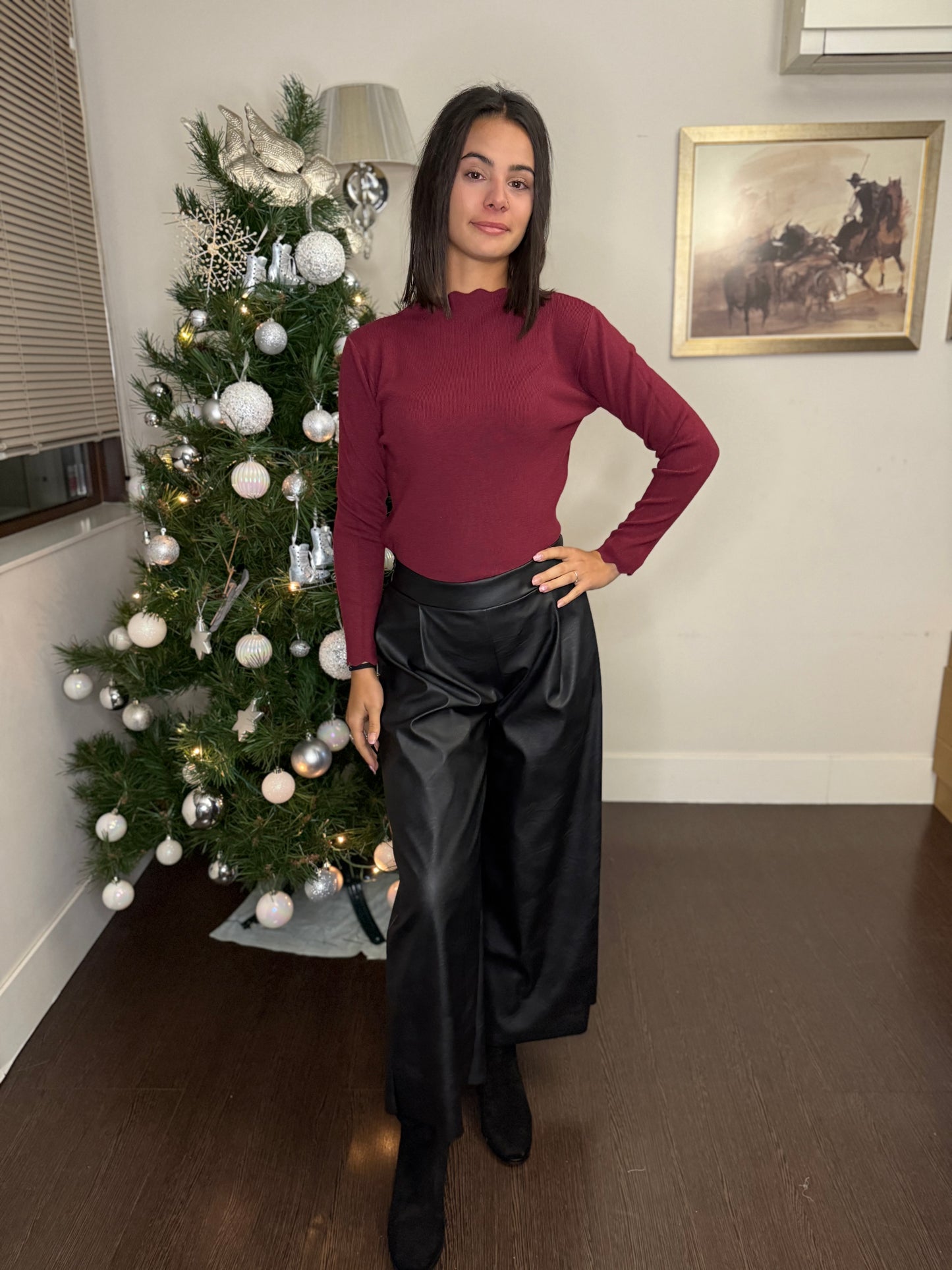 🌟 Elegancia Festiva: Conjunto de Pantalón Ancho de Polipiel y Jersey de Punto 🌟